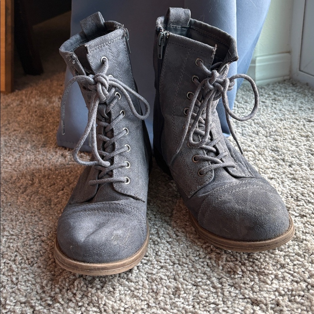 Gray Lace-Up Ankle Boots - Picture 3 of 5